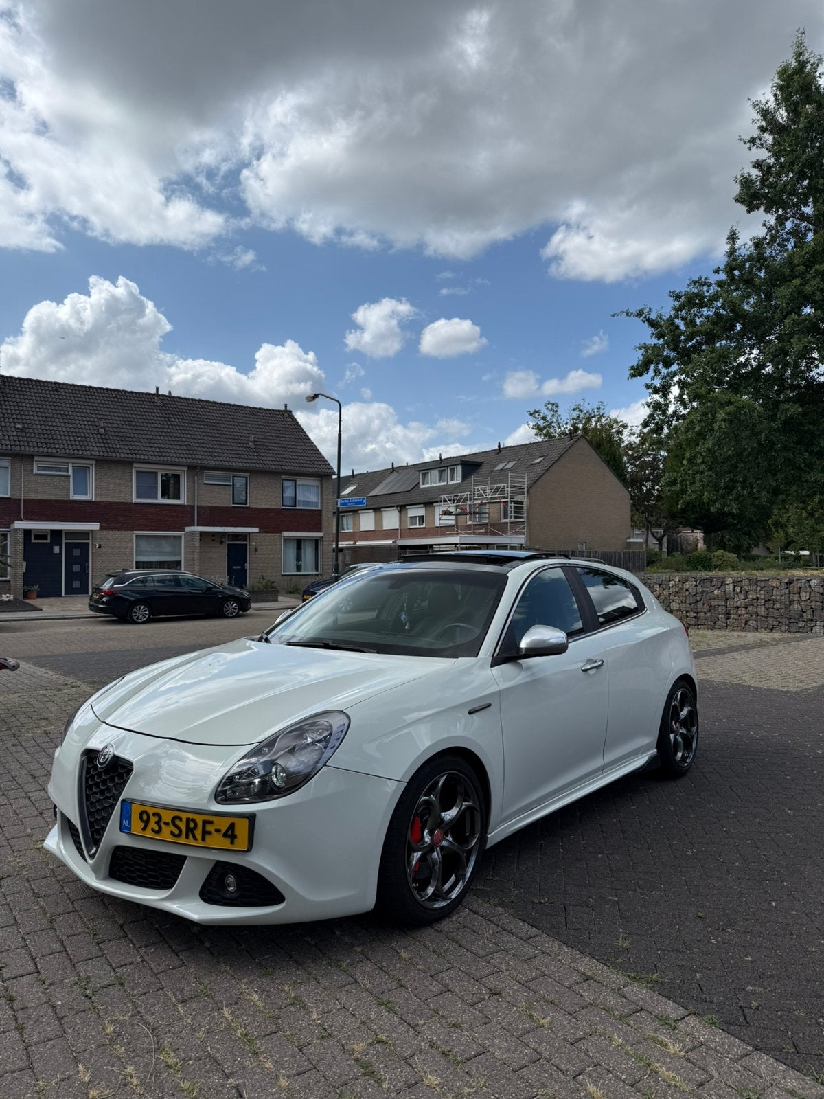 Alfa Romeo Giulietta Pano, Carplay, Cruise TCT 2011 Wit, Auto's, Alfa Romeo, 1280 kg, 4 cilinders, Wit, Origineel Nederlands