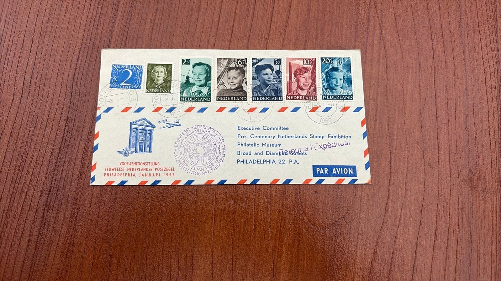 Zeldzame Nederlandse luchtpost envelop met postzegels, Postzegels en Munten, Ophalen of Verzenden, Envelop