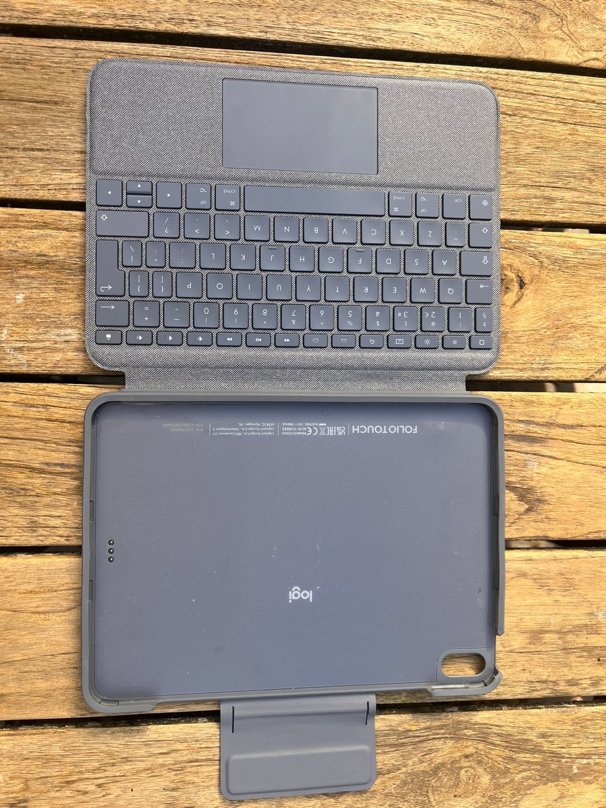 Foto 3 van Logitech Folio Touch iPad Air 4/5 – toetsenbord + trackpad