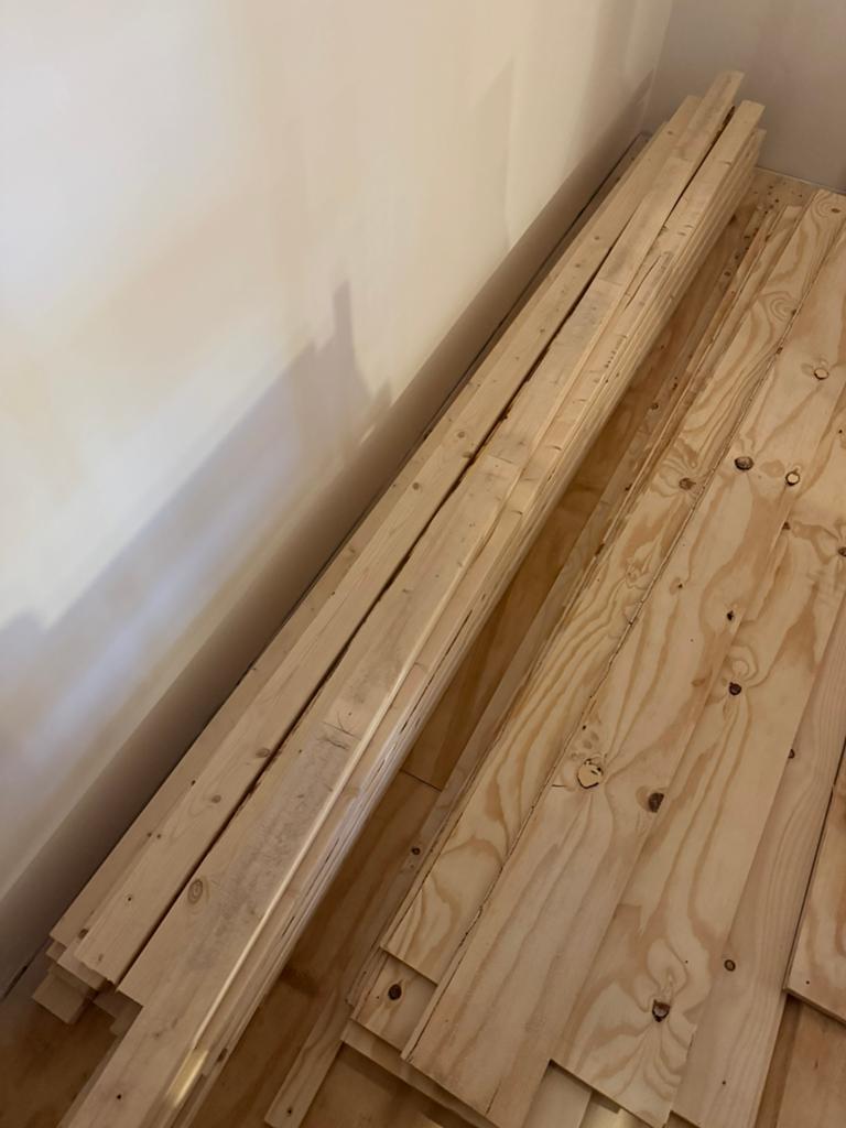 Rachelhout en underlayment, Doe-het-zelf en Verbouw, Hout en Planken, Ophalen, 25 tot 50 mm, Nieuw, 250 tot 300 cm