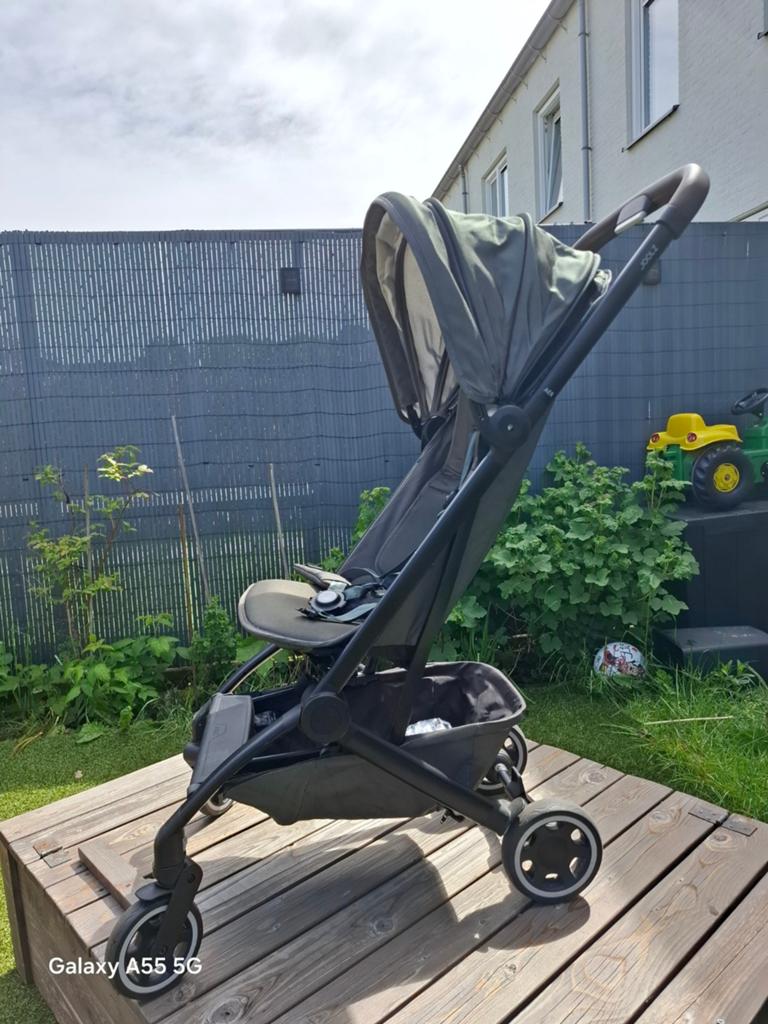 Joolz Aer buggy  met regenhoes en reistas., Kinderen en Baby's, Buggy's, Ophalen, Zo goed als nieuw, Overige merken, Regenhoes