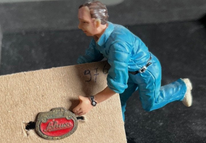 Te koop zéér oud Schuco speldje Made in Germany, Ophalen of Verzenden, Zo goed als nieuw