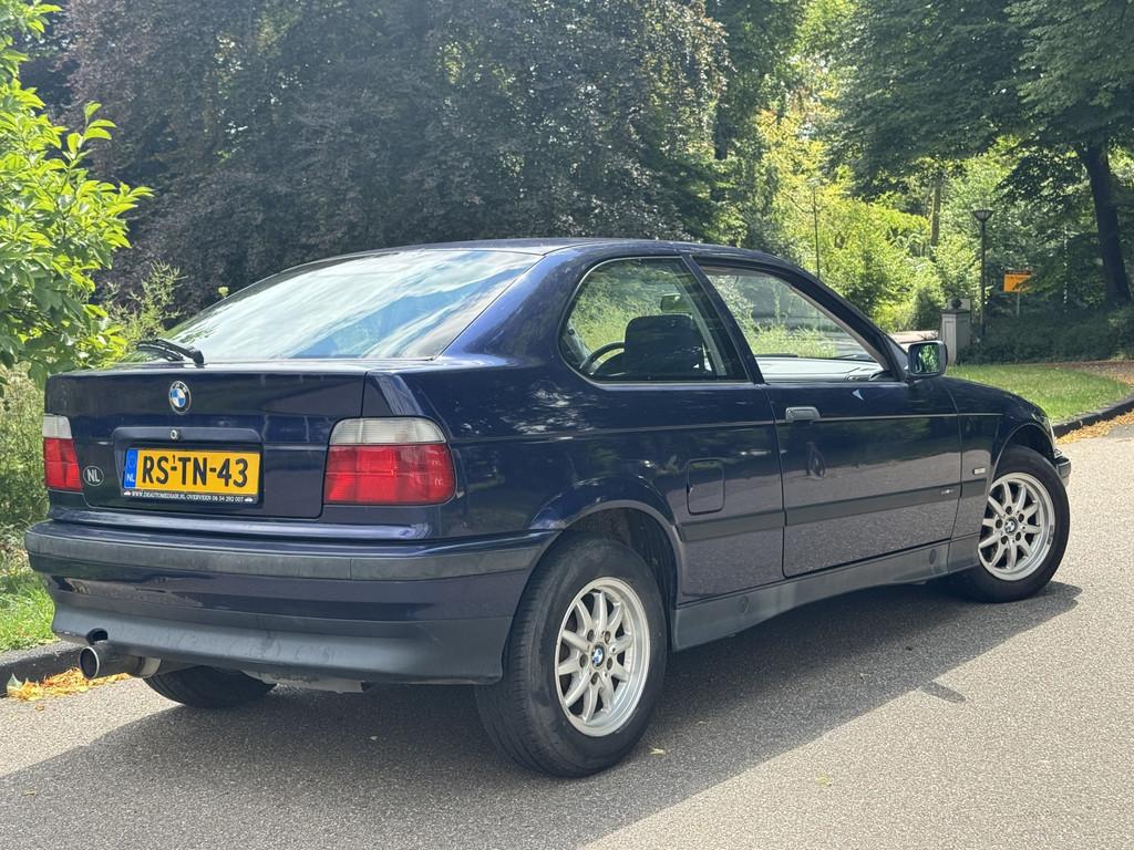 BMW 3 Serie 316i COMPACT E36 AUT, RIJKLAAR (bj 1997), Auto's, Oldtimers, Automaat, 1596 cc, Blauw, Bedrijf