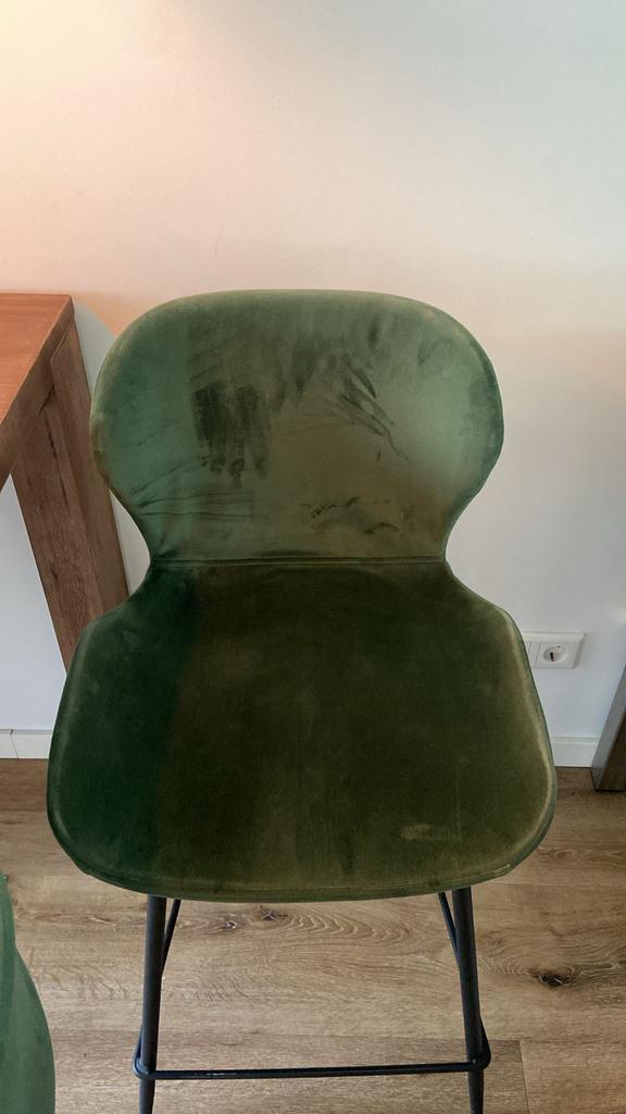 Henders & Hazel bartafel met 4 barstoelen (rookvrij), 4 krukken, Ophalen, Zo goed als nieuw, 90 cm of meer