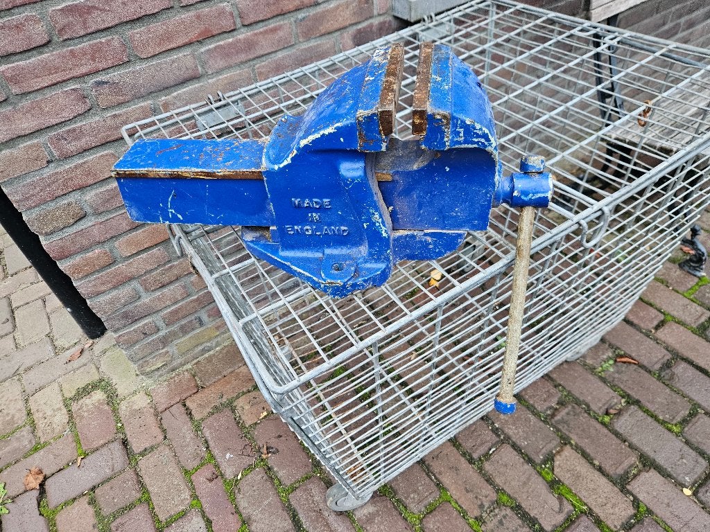 Zware bankschroef, Bek breedte 15 cm Merk Record, Doe-het-zelf en Verbouw, Ophalen, Gebruikt