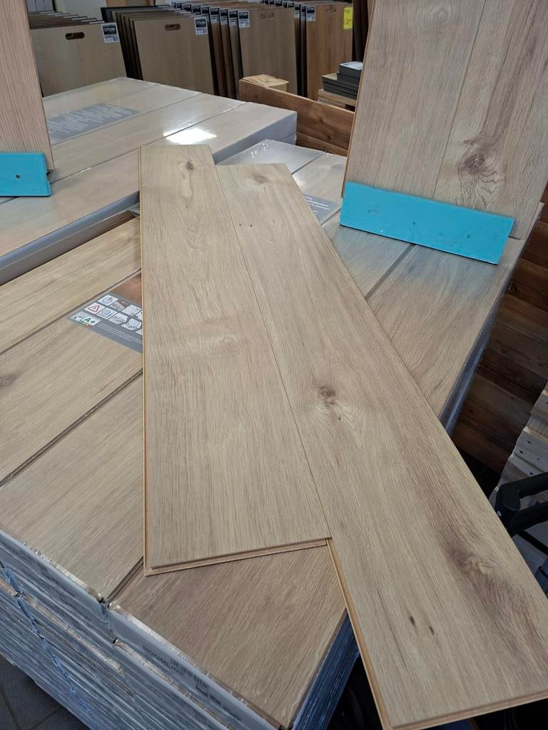 Laminaat. Ocean Oak en de Nordic Oak. Licht warm eiken, Ophalen, Nieuw, 25 tot 50 m², Laminaat