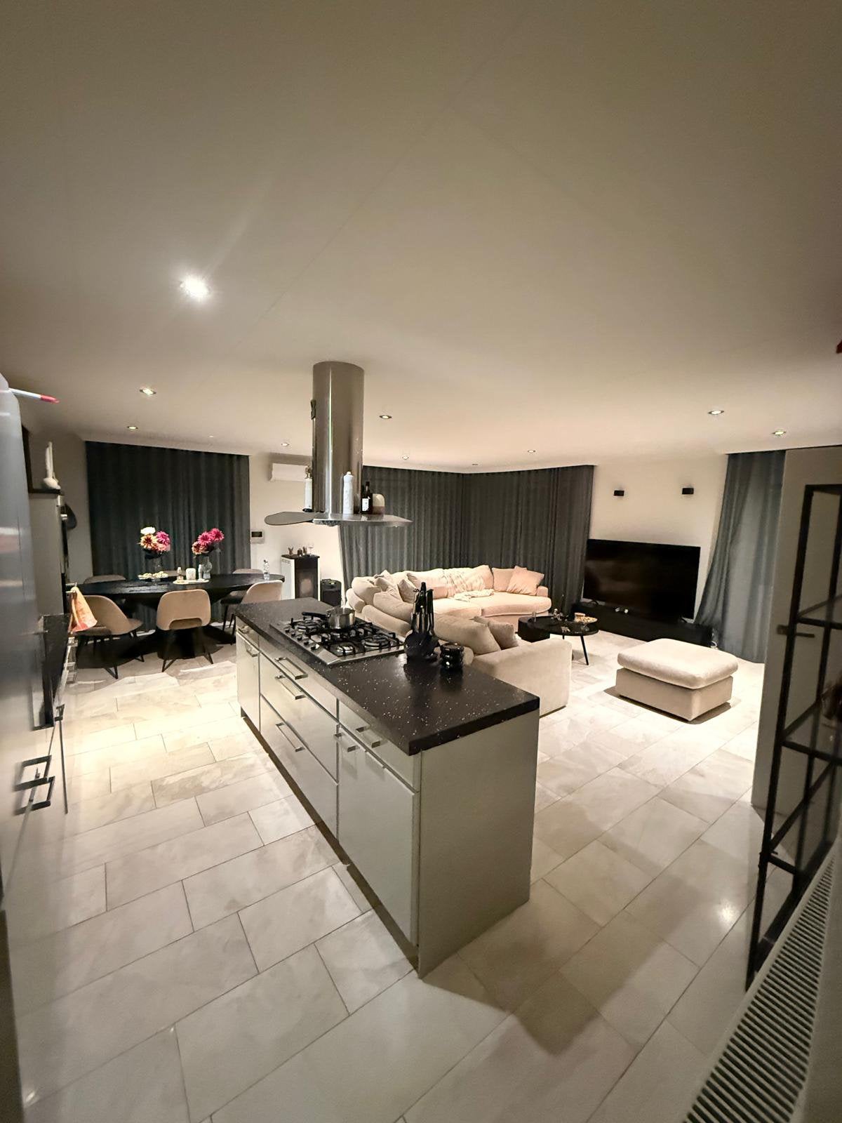 Luxe grote woning met buitentuin te huur, Noord-Brabant, 2 kamers, Vrijstaande woning, 275 m²