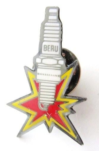 29 diverse pins speldjes - Peugeot autos Hawaii surf Poste, Ophalen of Verzenden, Transport