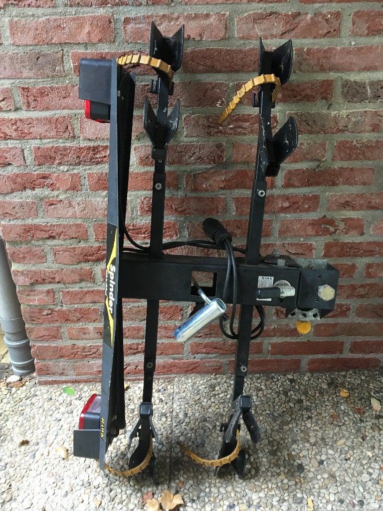 fietsenrek, Ophalen, 2 fietsen, Gebruikt, Trekhaakdrager
