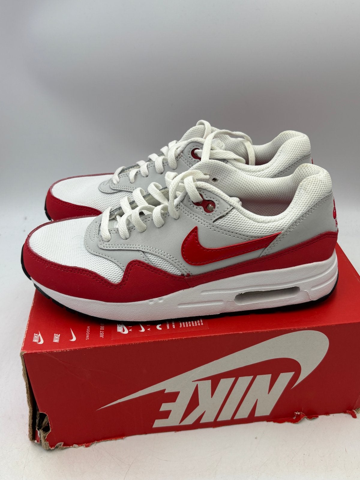Nike Air Max 1 Rood Wit - Nieuw - Maat 37.5, Ophalen of Verzenden, Nieuw, Rood, Sneakers of Gympen