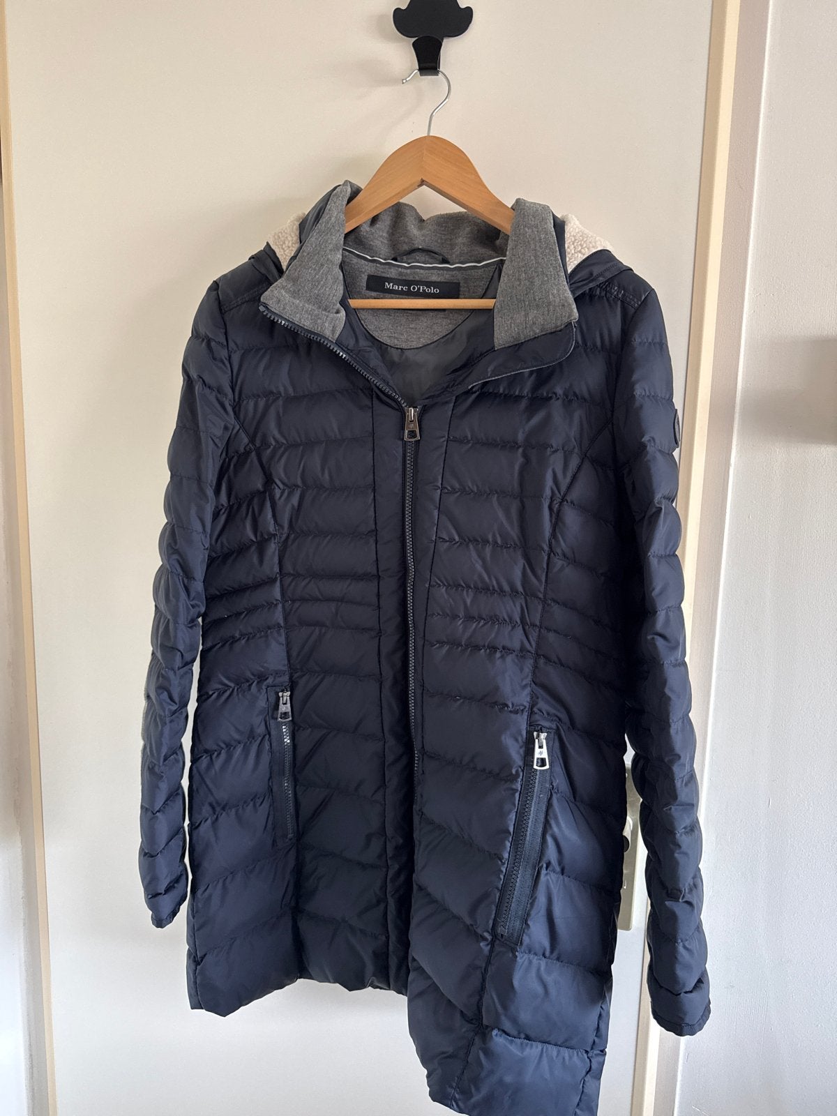 Marc O'Polo gewatteerde jas met capuchon - Maat M, Kleding | Dames, Ophalen of Verzenden, Zo goed als nieuw, Maat 38/40 (M), Blauw