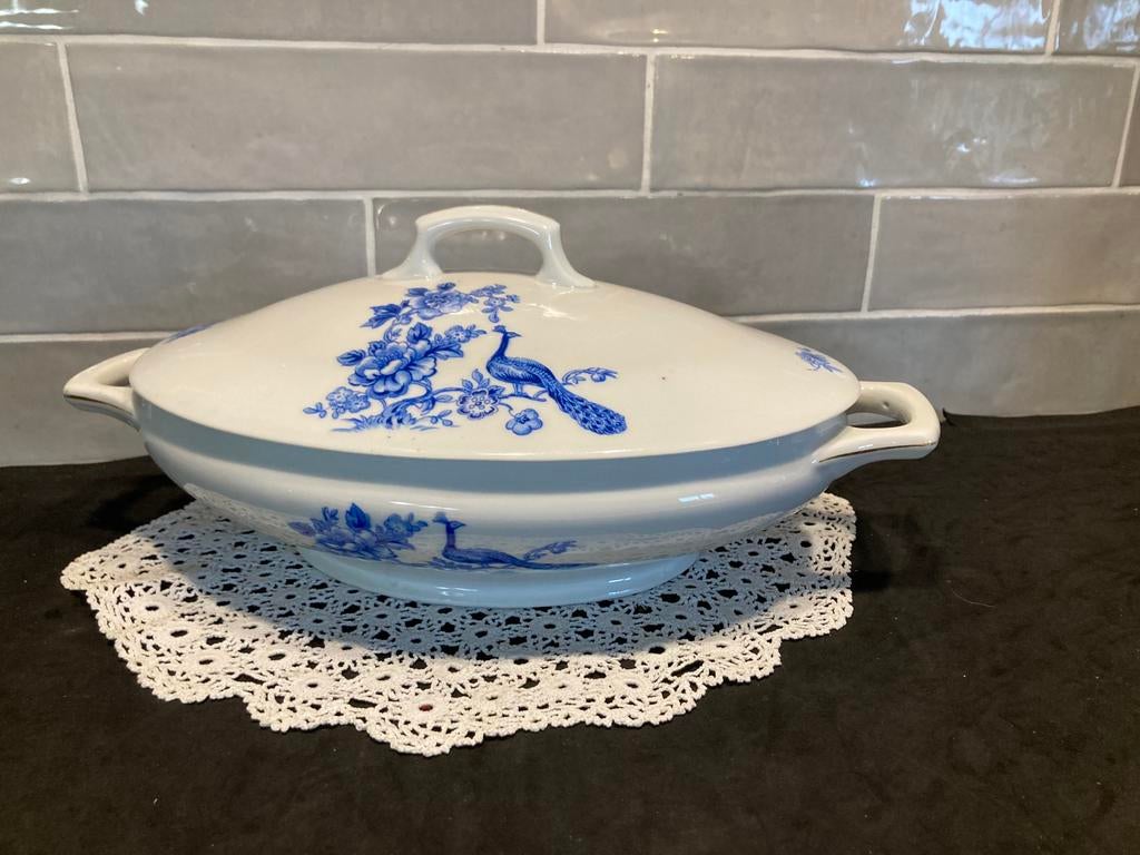 Dekschaal Jager, lichtblauwe pauw (120326h), Huis en Inrichting, Keuken | Servies, Gebruikt, Ophalen of Verzenden, Schaal of Schalen