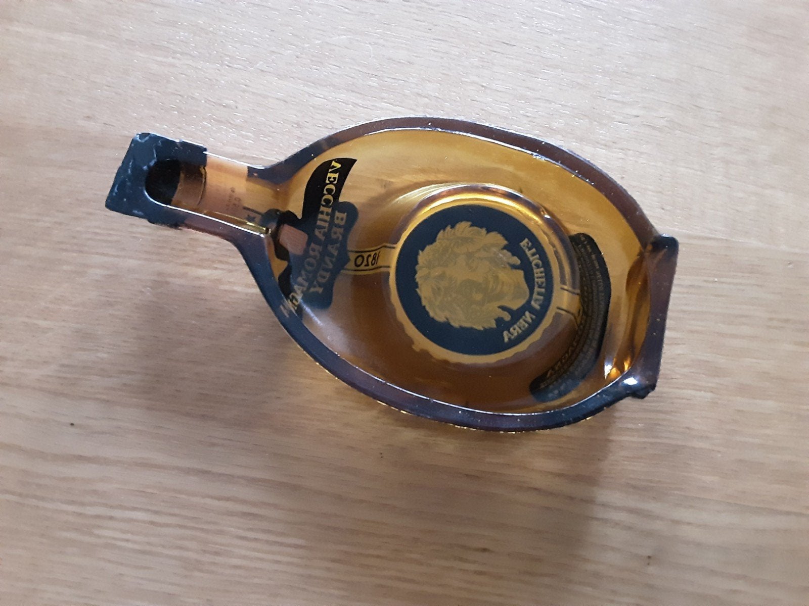 Unieke asbak van gerecyclede Vecchia Romagna Brandy fles, Ophalen of Verzenden