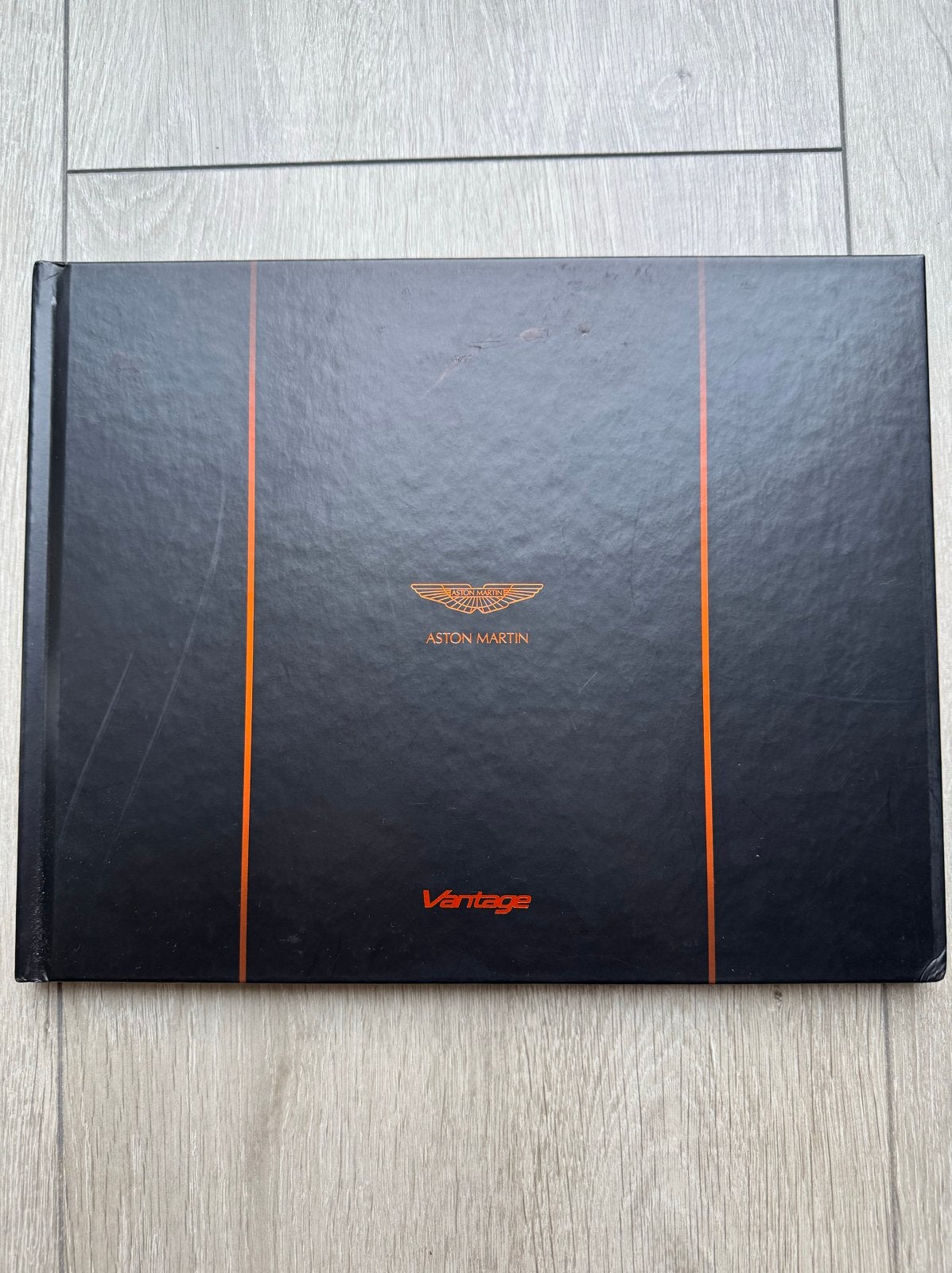 Aston Martin Vantage Brochure, Ophalen of Verzenden, Zo goed als nieuw, Overige merken