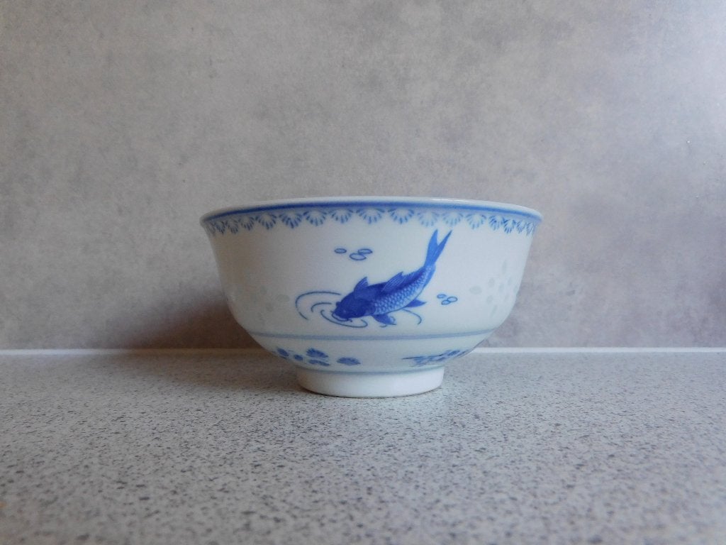 Rijstkom Wanyu Koi Blauw - 11,5 cm, Aziatisch, Overige merken, Keramiek, Ophalen of Verzenden