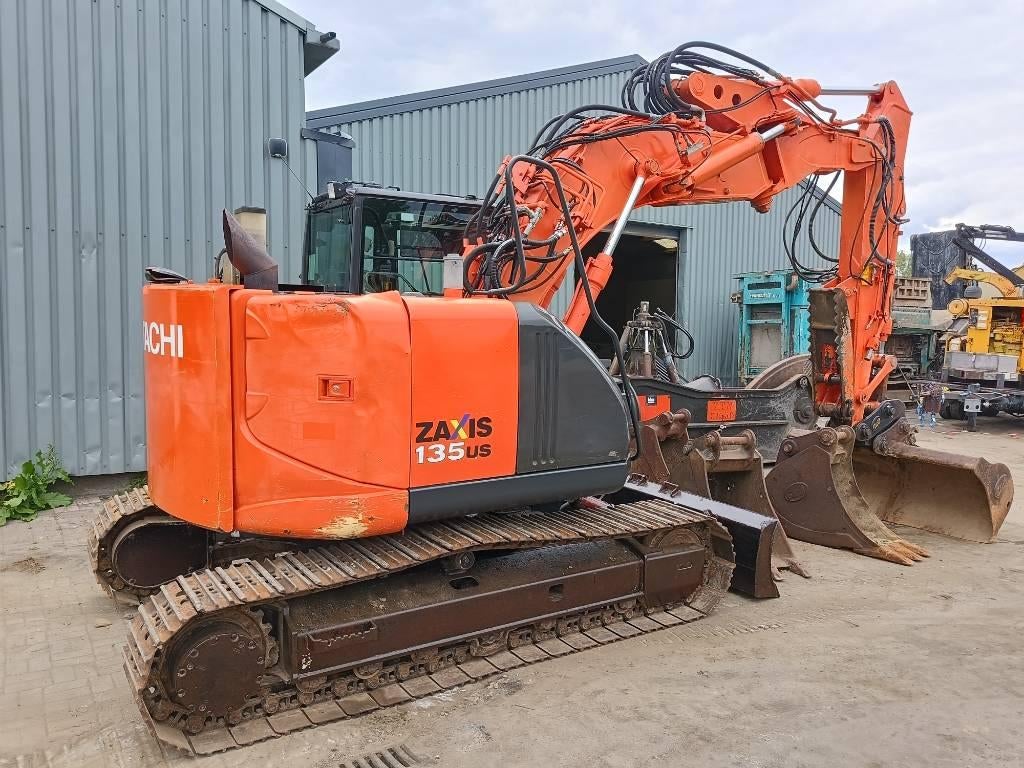 Hitachi ZX 135 US 5-B tracked excavator bagger (bj 2018), Zakelijke goederen, Machines en Bouw | Kranen en Graafmachines, Graafmachine