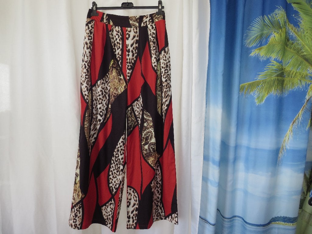 rood zwart beige animal paisleybroek wijdere pijp mt L, Maat 38/40 (M), Ophalen of Verzenden, Lang, Gedragen