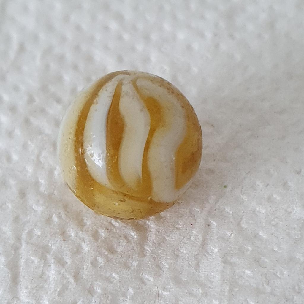 Vintage swirl knikker Veiligglas, Ophalen of Verzenden