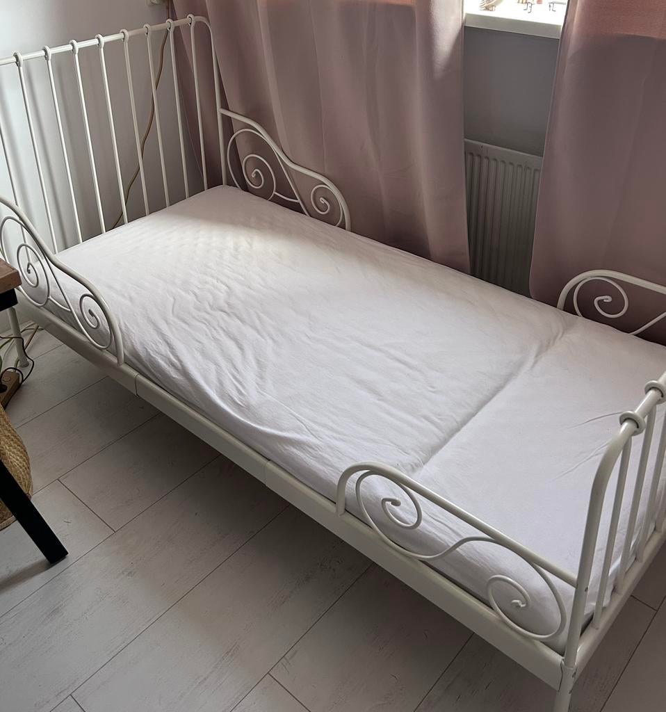 Ikea kinderbed Minnen, Ophalen, 70 tot 85 cm, Zo goed als nieuw, Matras