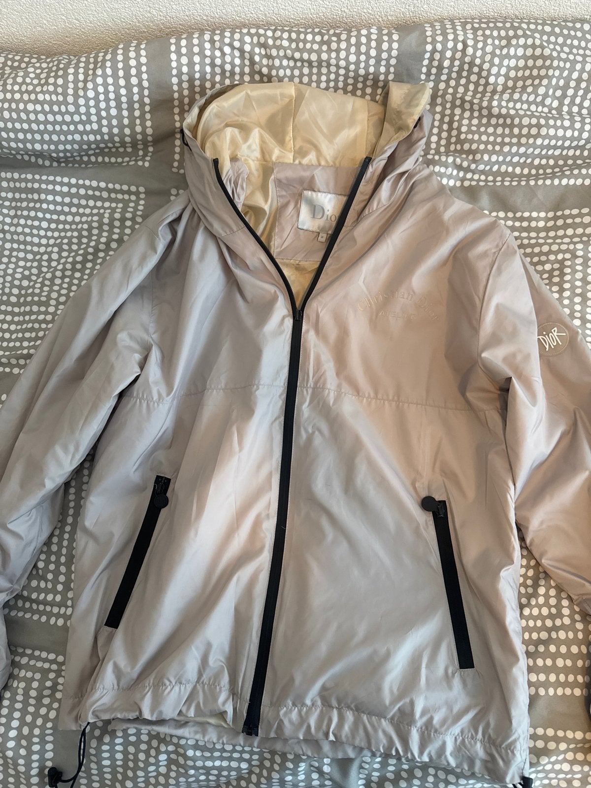 Dior vest met capuchon - rits defect (Maat M), Ophalen, Gedragen, Overige maten, Beige