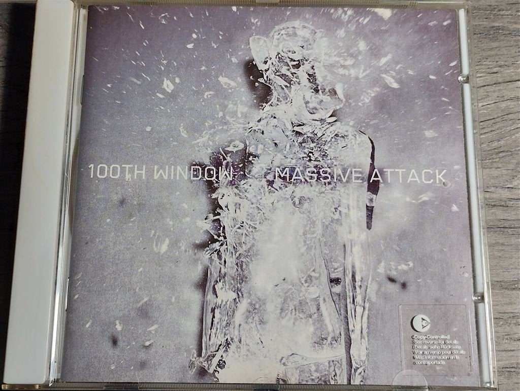 Massive Attack - 100th Window, Ophalen of Verzenden, Zo goed als nieuw, Disco