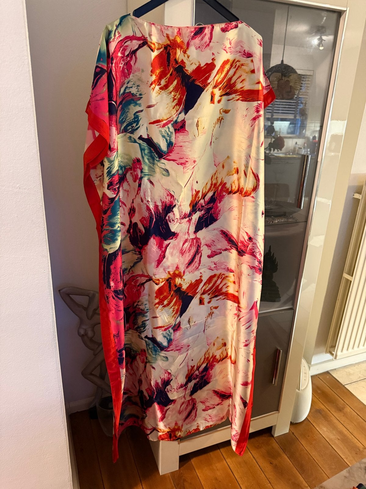 Nieuwe Kaftan met Satijnlook en Sjaal - Maat 52/54, Ophalen of Verzenden, Nieuw, Meerkleurig, Jurk