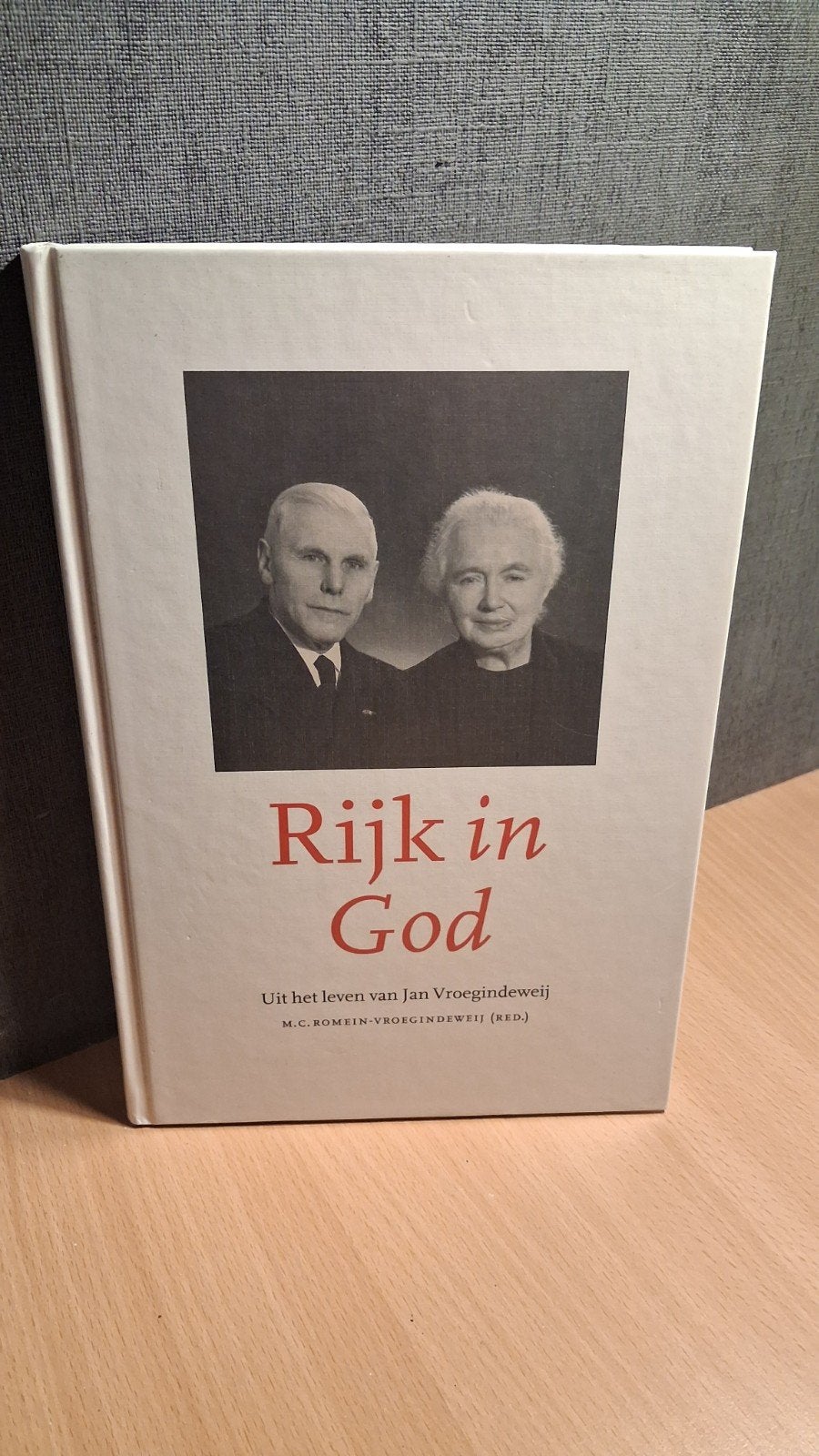 Rijk in God: Uit het leven van Jan Vroegindeweij (1873-1953), Ophalen of Verzenden, Zo goed als nieuw, M.C. Romein-Vroegindeweij (red.)