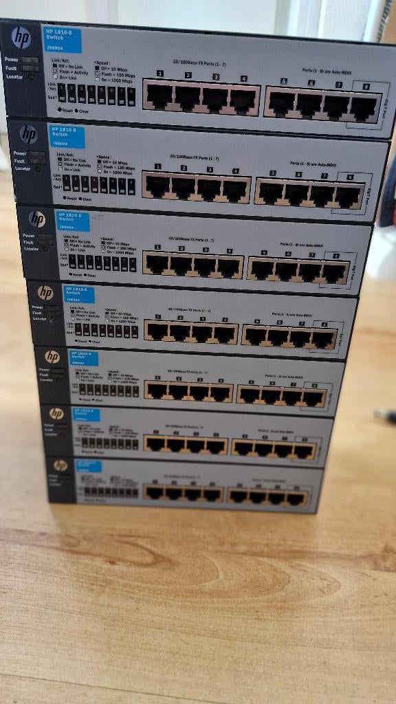 7x HP J9800A 1810-8 8-Port 10/100 RJ-45 Network Switch, Computers en Software, Netwerk switches, Ophalen of Verzenden, Gebruikt