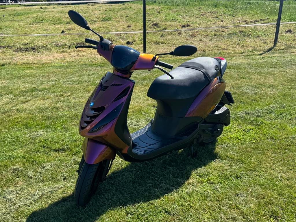 Piaggio Zip SP 2000 25 km/h —Dragon Red—