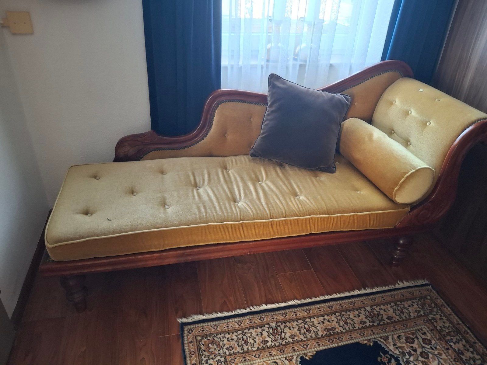 Chaise longue, Ophalen