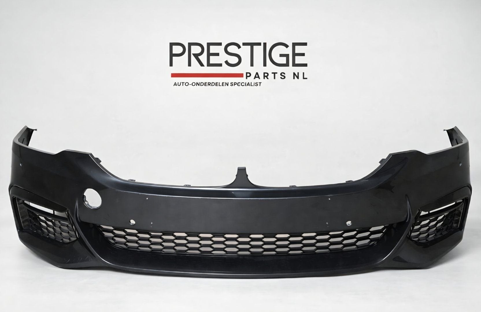 Voorbumper BMW 5 Serie G30 G31 M Pakket 6xPDC 51118064928, Gebruikt, -, Voor, Ophalen of Verzenden