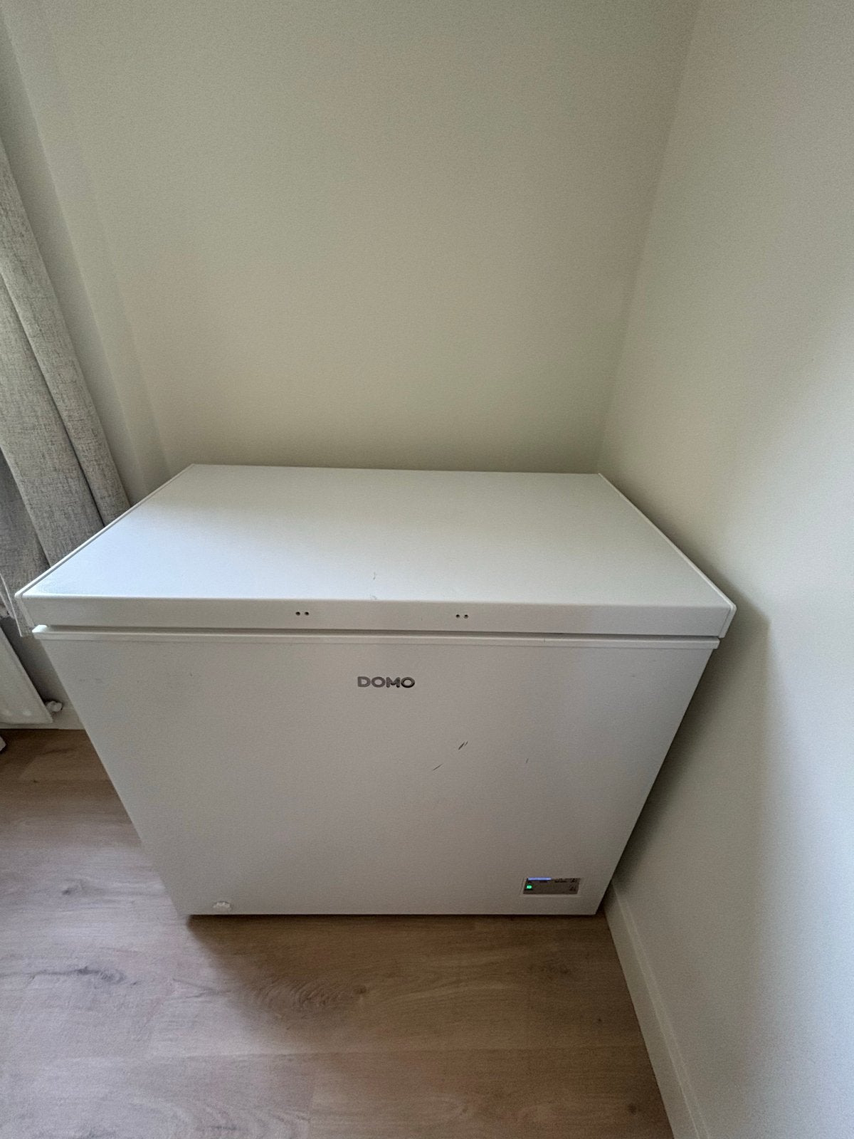 Domo DO935DVK Vrieskist - 200L - Wit - Energieklasse E, Witgoed en Apparatuur, Vriezers en Diepvrieskisten, Vrieskist, Zo goed als nieuw