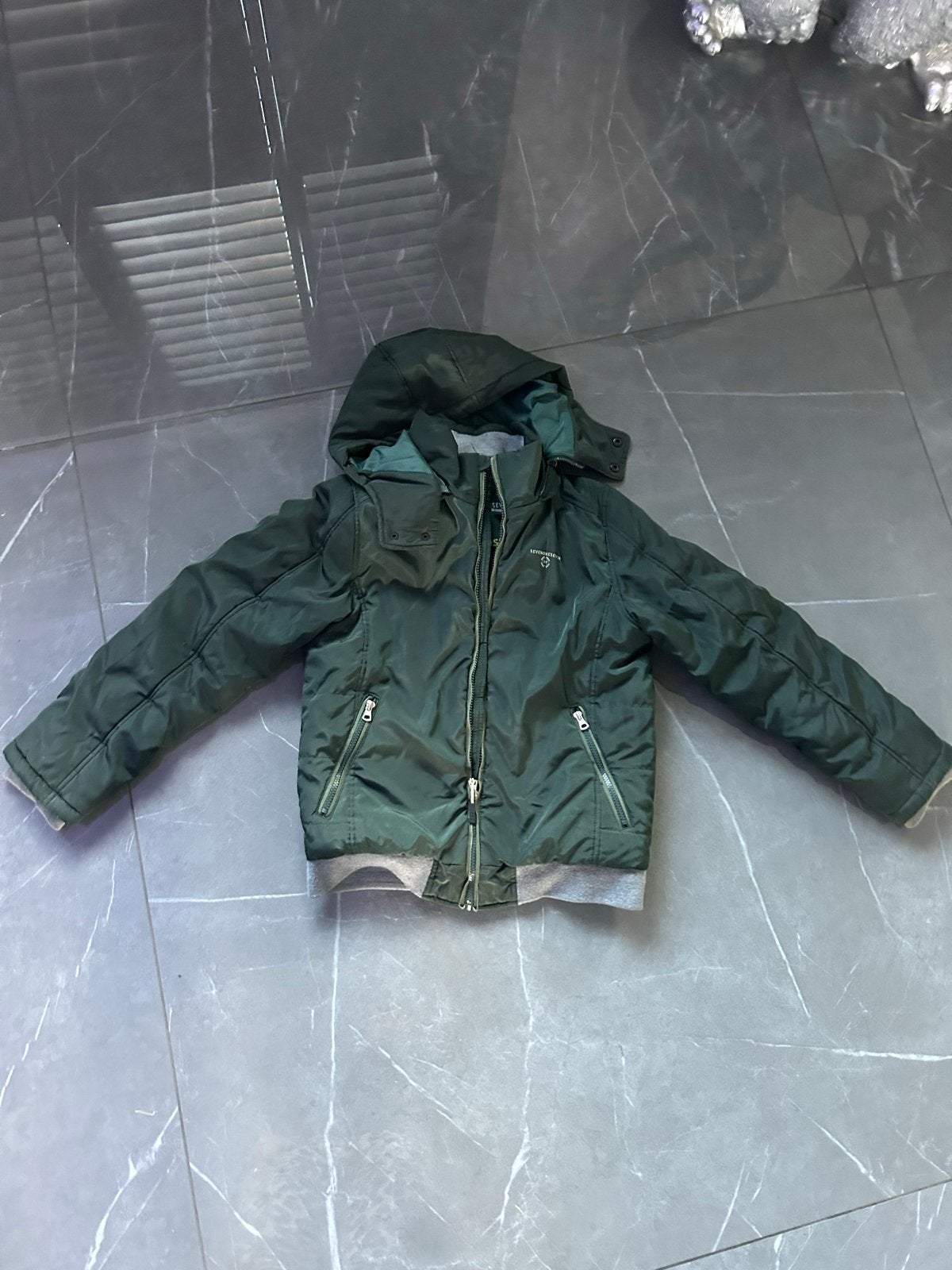 Stoere groene winterjas voor jongens - Sevenoneseven, Ophalen of Verzenden, Zo goed als nieuw, Jongen, Jas