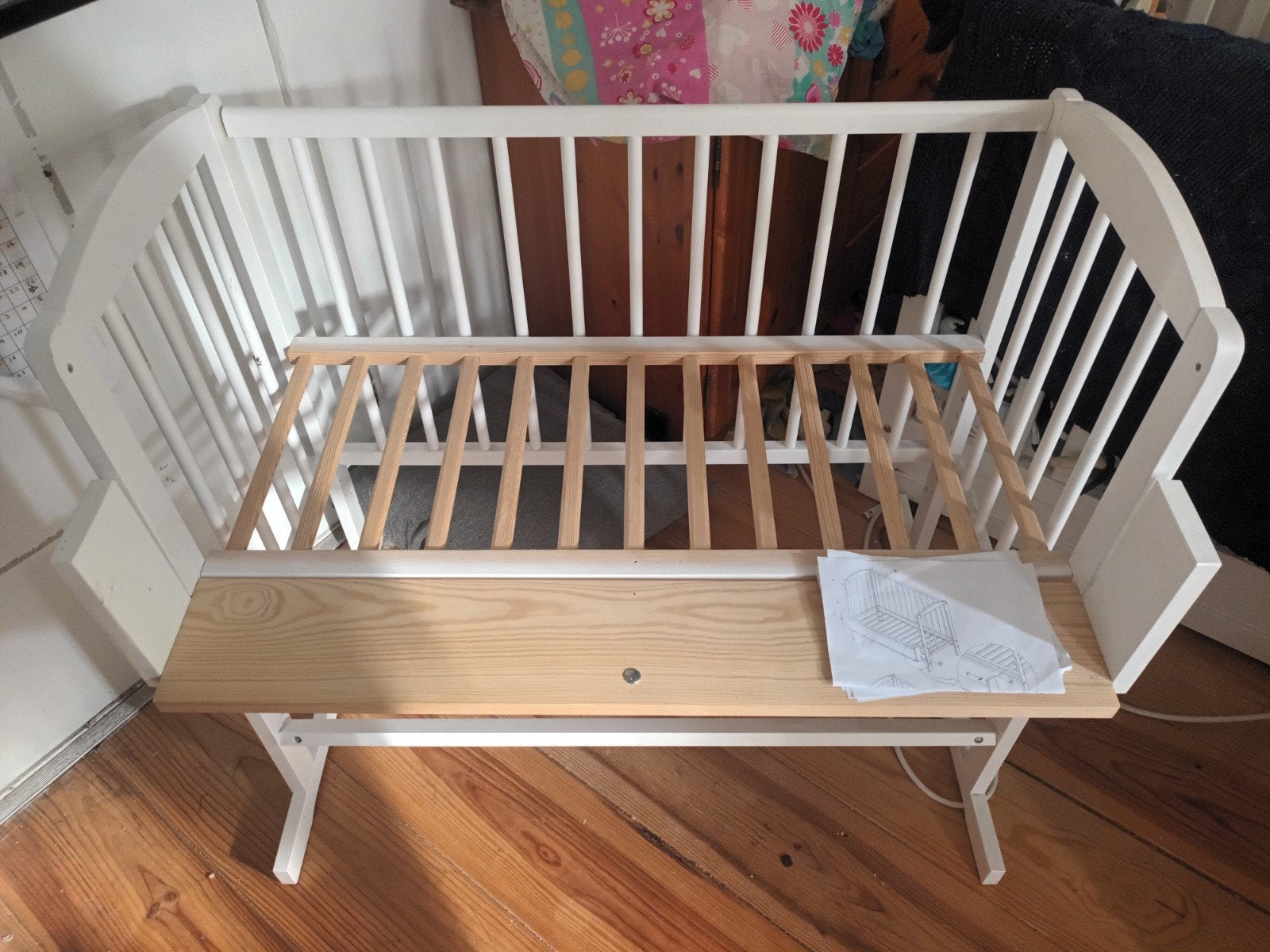 Babybed co sleeper met matras en Aerosleep topper zijslaper, Ophalen
