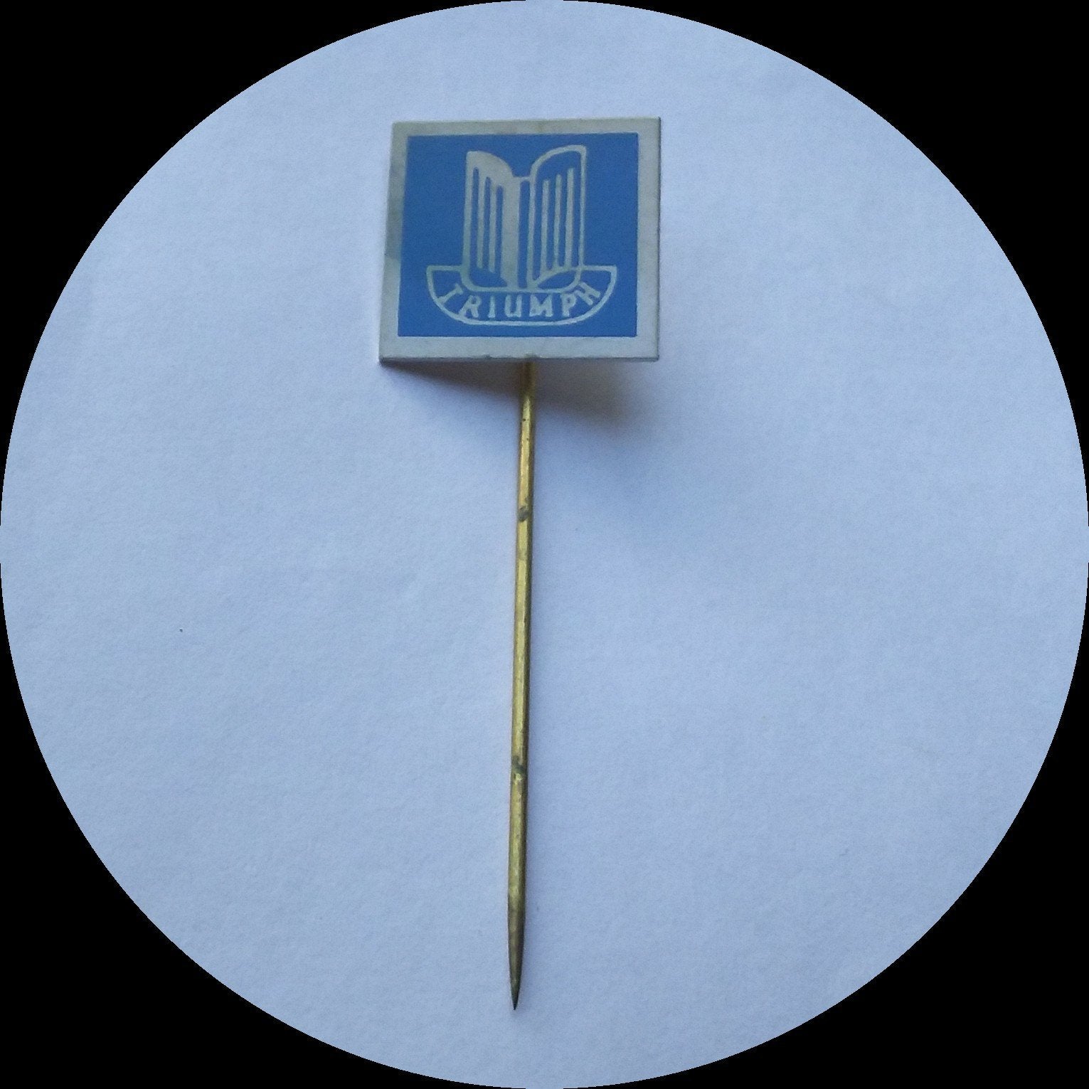 oud TRIUMPH speldje, Ophalen of Verzenden, Zo goed als nieuw, Transport, Speldje of Pin