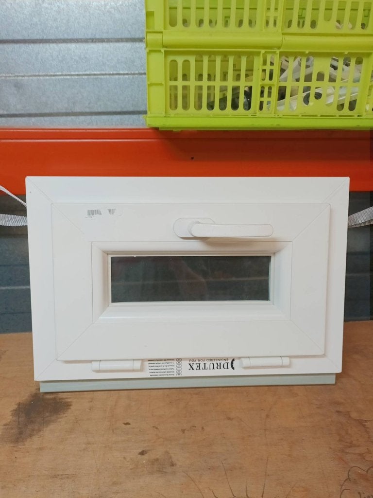 Kunststof Kiep kozijn  b50 x h32 cm Wit  -2371-, Niet ingevuld, Kunststof, Gebruikt, Minder dan 75 cm
