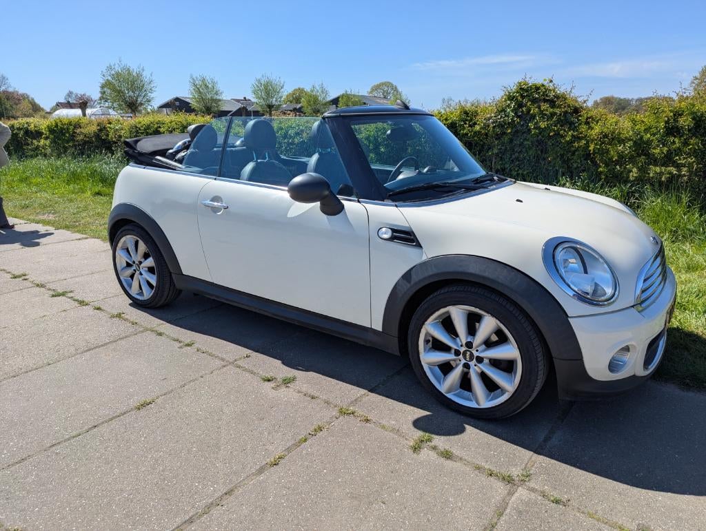 MINI Cabrio