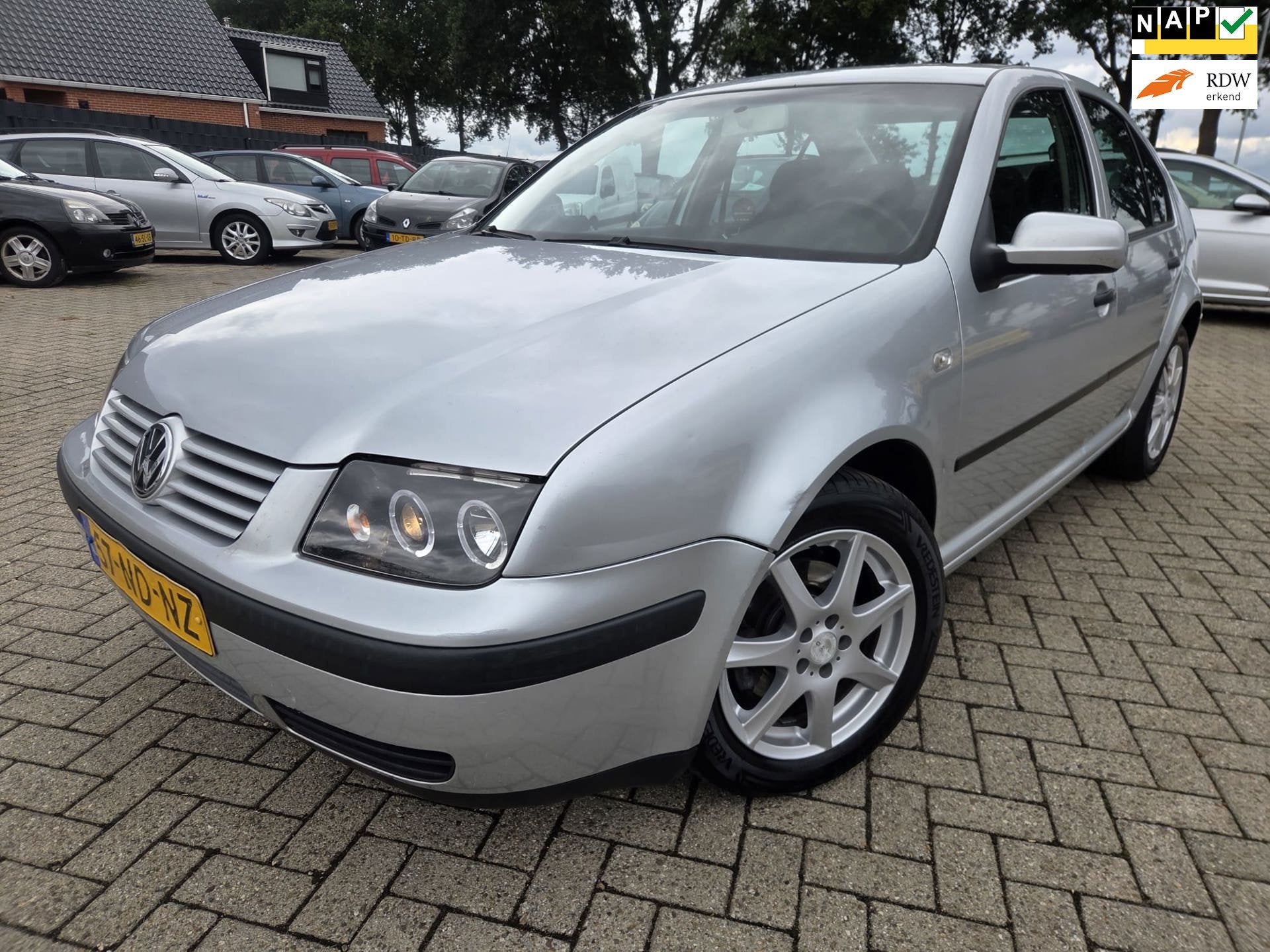 Volkswagen Bora 1.6-16V Trendline 2003. Airco/Cruise/Trekhaa, Auto's, Volkswagen, Stof, Gebruikt, 4 cilinders, Handgeschakeld