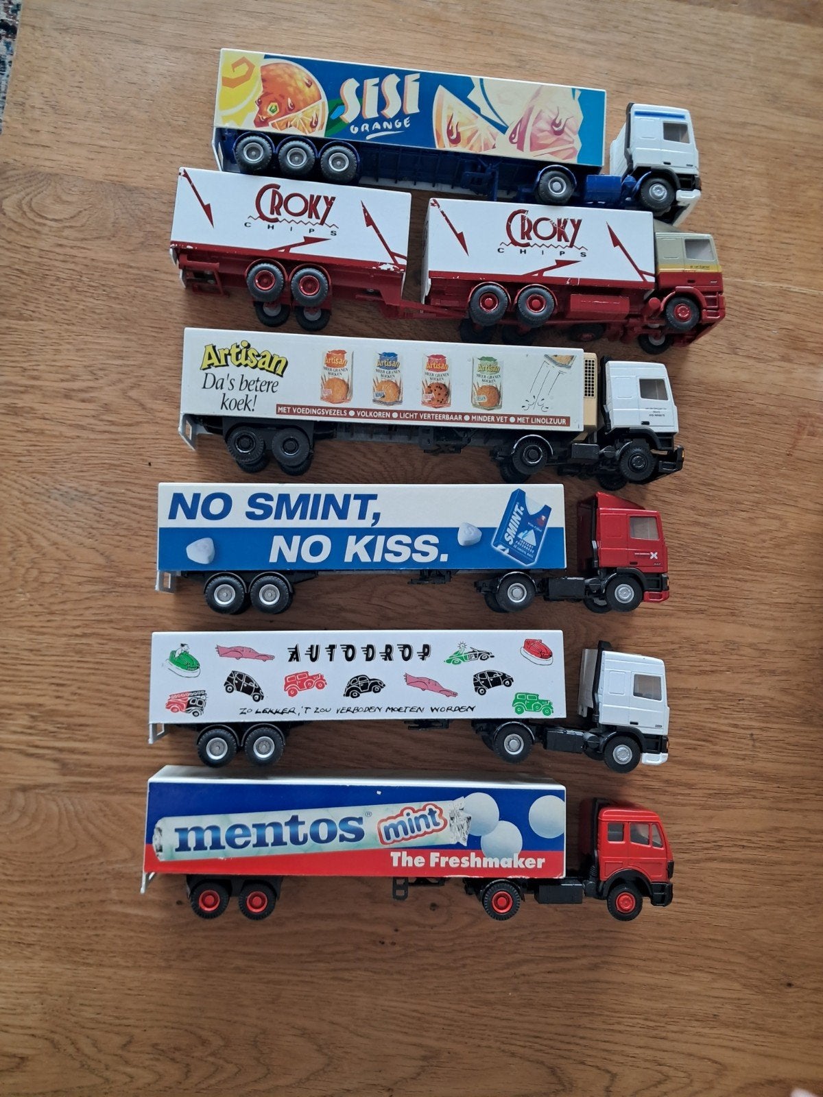 Grote collectie  Liontrades miniatuur vrachtwagens met snoep, Ophalen, Gebruikt, Auto's
