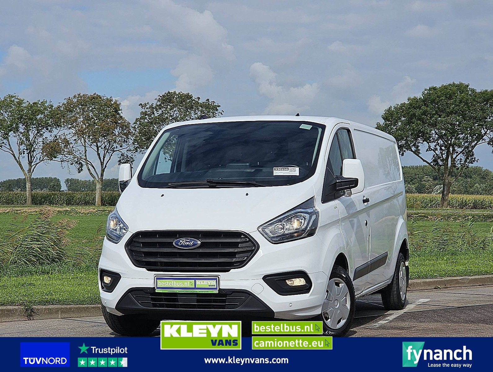 FORD TRANSIT CUSTOM 2.0 l2h1 navi trekhaak, Gebruikt, Euro 6, Wit, Bedrijf