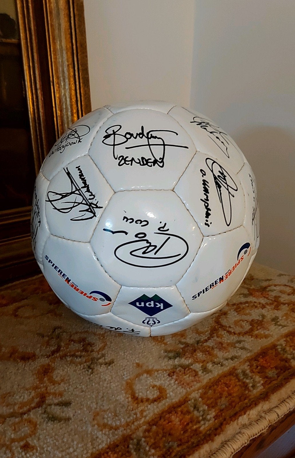 Voetbal ️ met handtekeningen van Nederlands elftal  2001, Verzamelen, Ophalen of Verzenden