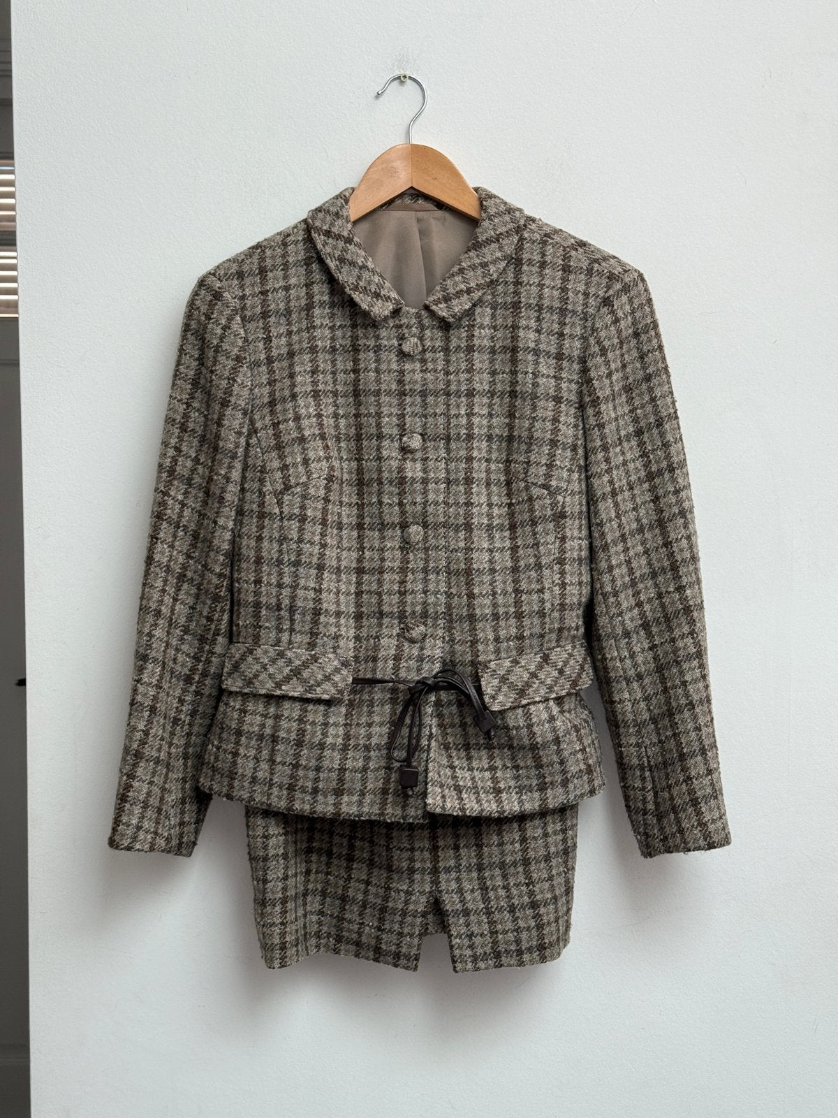 Meddens vintage tweed mantelpakje, pre-1990, Maat 38/40 (M), Kostuum of Pak, Bruin, Ophalen of Verzenden