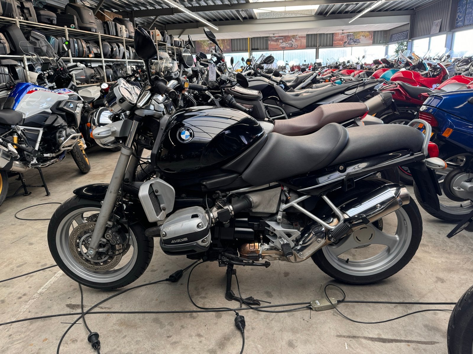 BMW R1100R uit 1998 - Goede basis, heeft liefde nodig, 2 cilinders, Motorrijbewijs A, Gebruikt, Particulier
