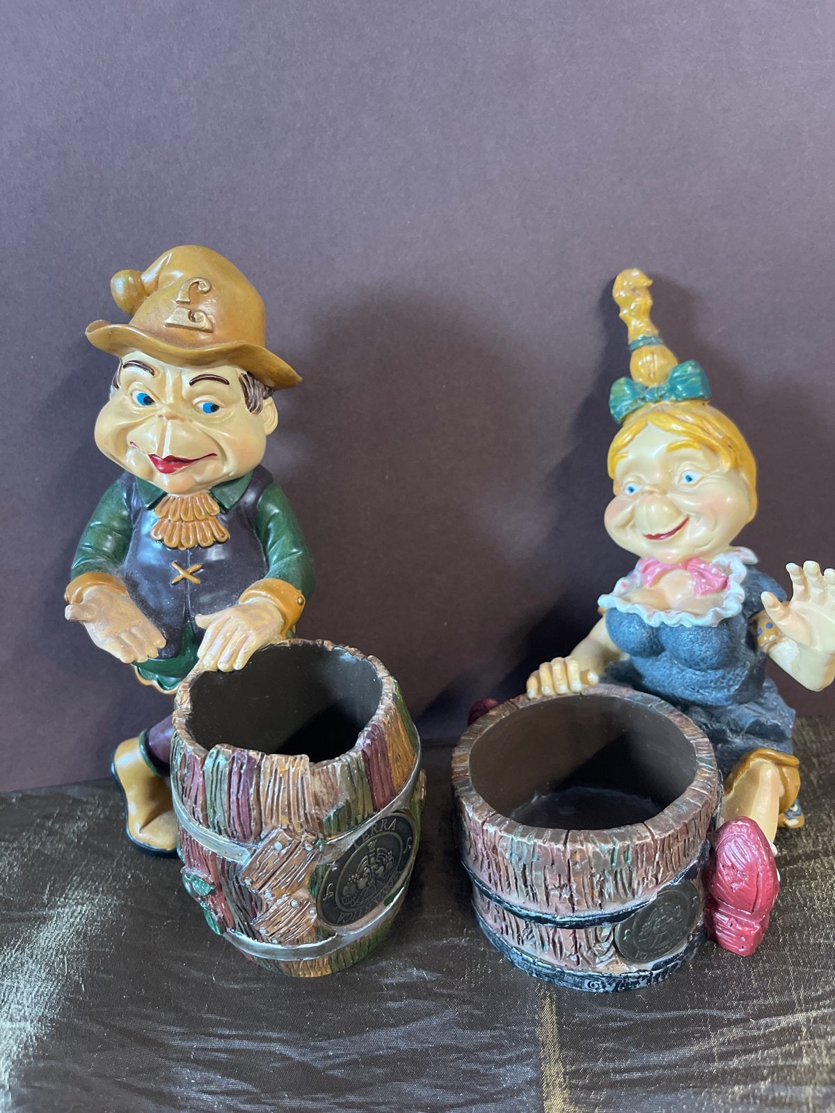 Efteling Laaf Collection Beeldjes - Man en Vrouw met Tonnen, Ophalen of Verzenden, Gebruikt