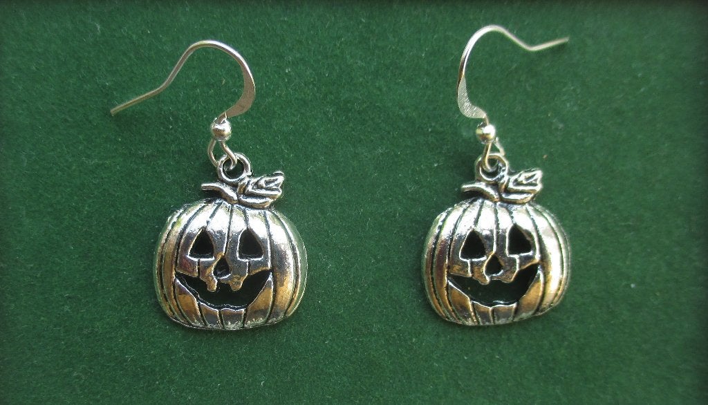 Halloween oorbellen met pompoen pumpkin jack-o-lantern., Overige materialen, Hangers, Nieuw, Ophalen of Verzenden