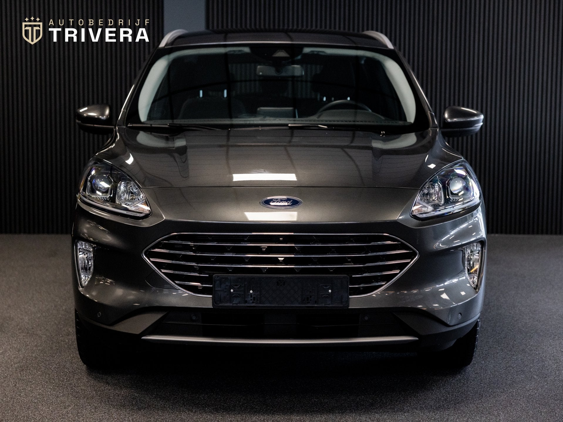 Foto 13 van Ford Kuga 2.5 PHEV Titanium l SoH 96% l CAM 360° l CARPLAY