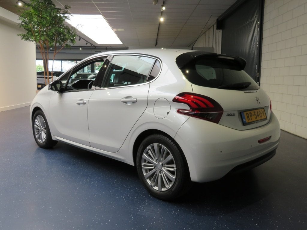 Peugeot 208 1.2 PureTech Allure (bj 2018), Auto's, Gebruikt, 1199 cc, 82 pk, Origineel Nederlands
