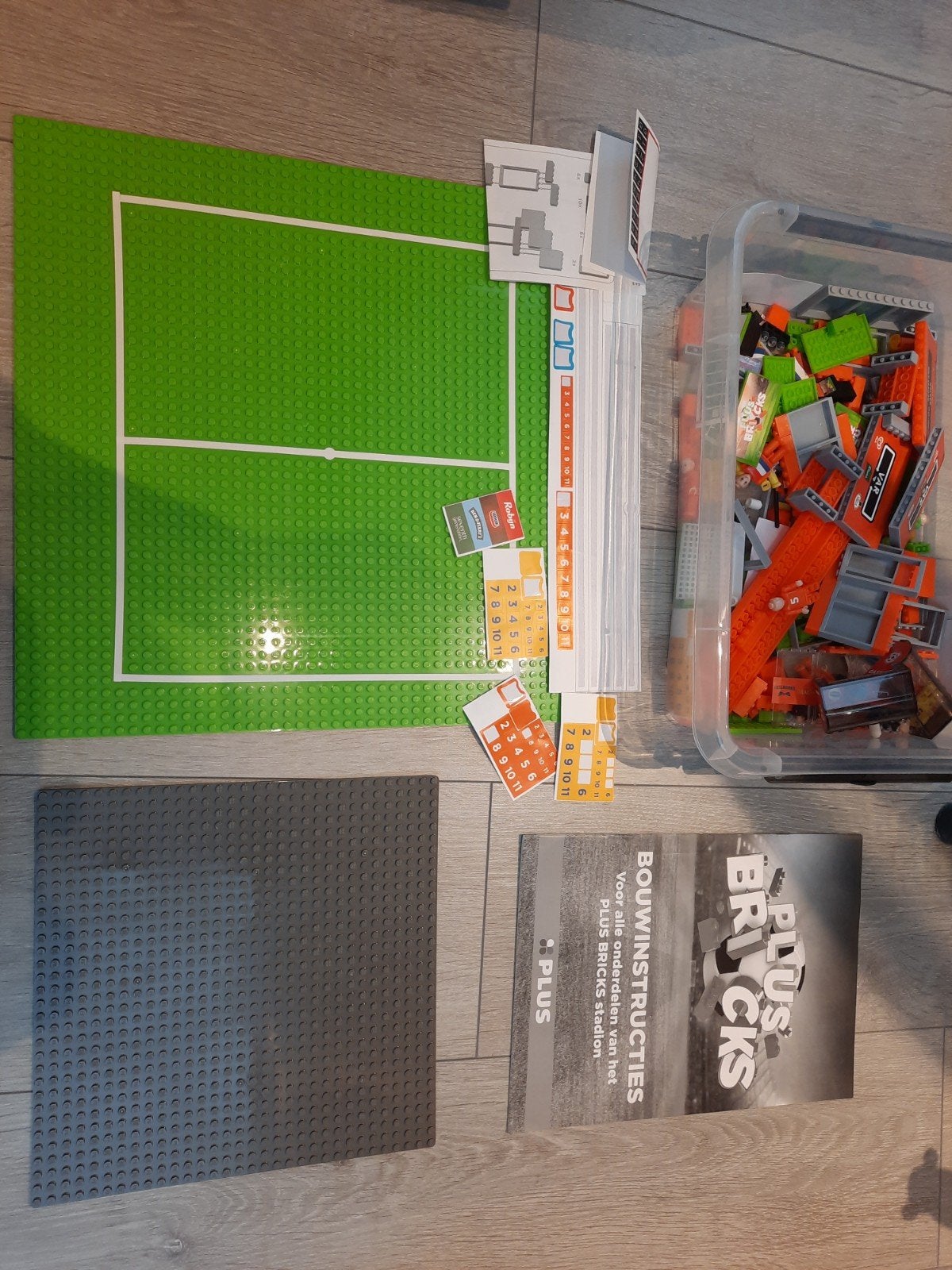 Plus Bricks Bouwset met Grondplaten, Ophalen of Verzenden, Zo goed als nieuw, Overige merken