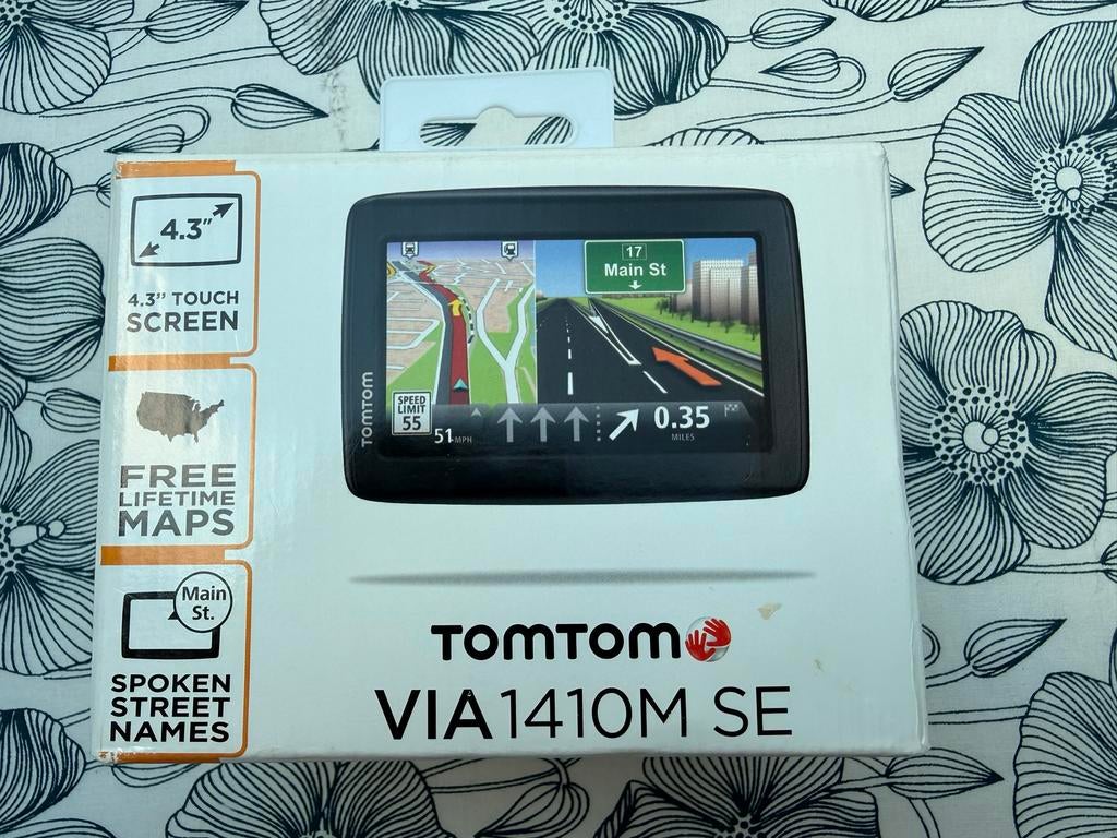 TomTom VIA 1410M SE Navigatiesysteem voor Amerika, Ophalen of Verzenden, Zo goed als nieuw