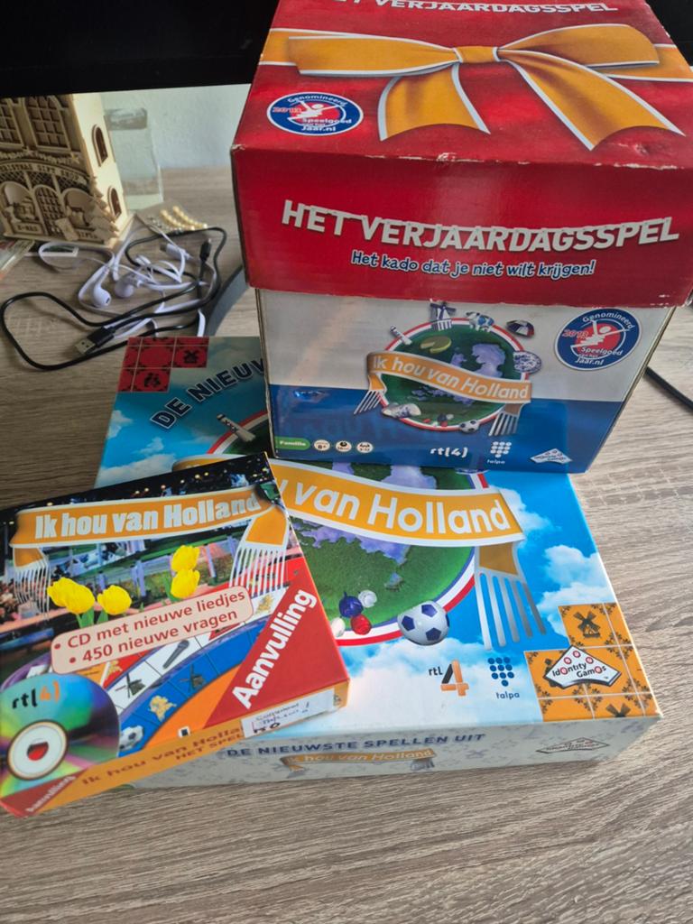 Bordspellen: Ik hou van Holland & Het Verjaardagsspel, Hobby en Vrije tijd, Gezelschapsspellen | Bordspellen, Vijf spelers of meer